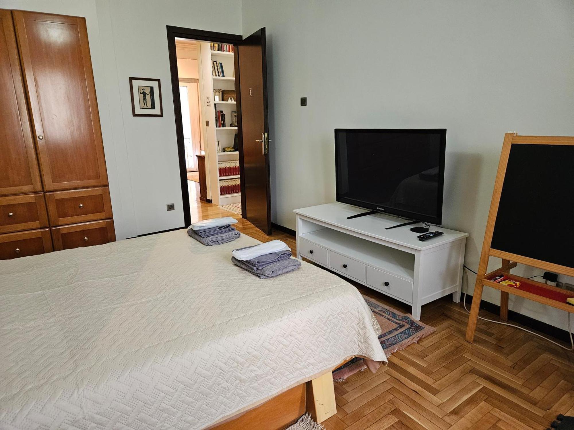 3 Bedder Condo In Ilisia, Megaro Mousikis Athen Exterior foto